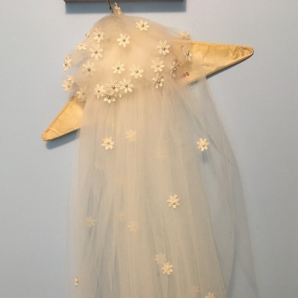 Wedding Dress, off the shoulder-petite small - Picture 2 of 4